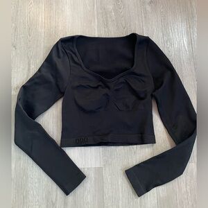NWOT OQQ Sweetheart Ruched Cropped Long Sleeve Activewear Top - Size Small